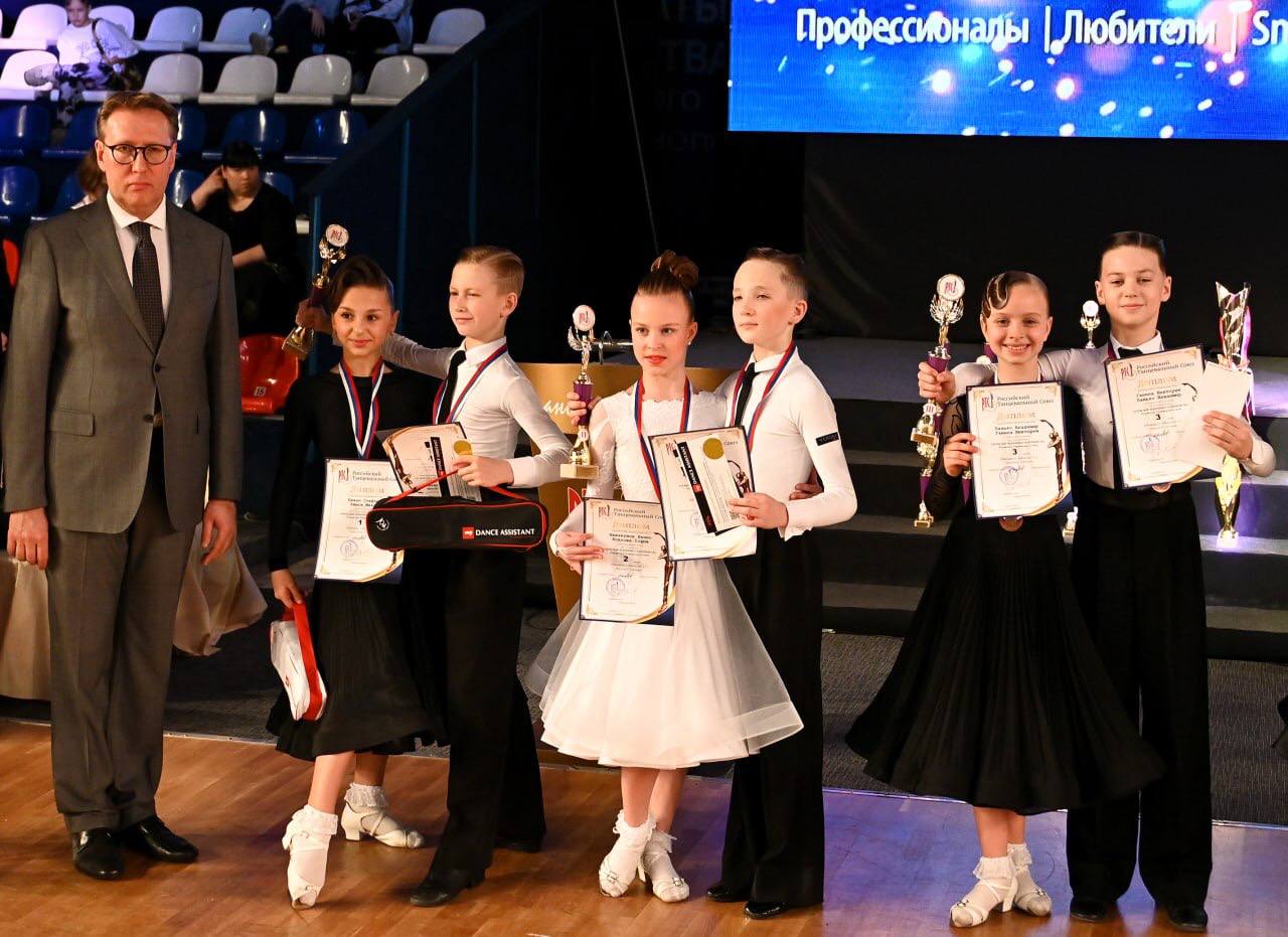 Юные таланты из Новой Москвы стали вице-чемпионами по спортивным танцам