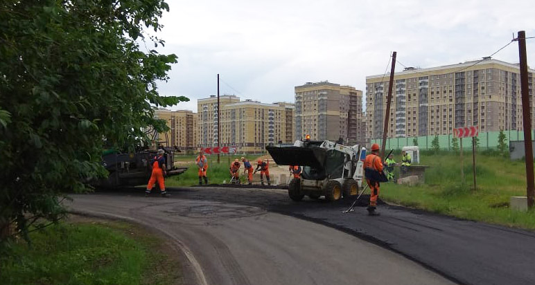 Специалисты начали замену асфальтного покрытия в Рязановском