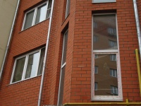        Заменены окна в подъезде дома №11 поселка Фабрики им. 1 Мая   