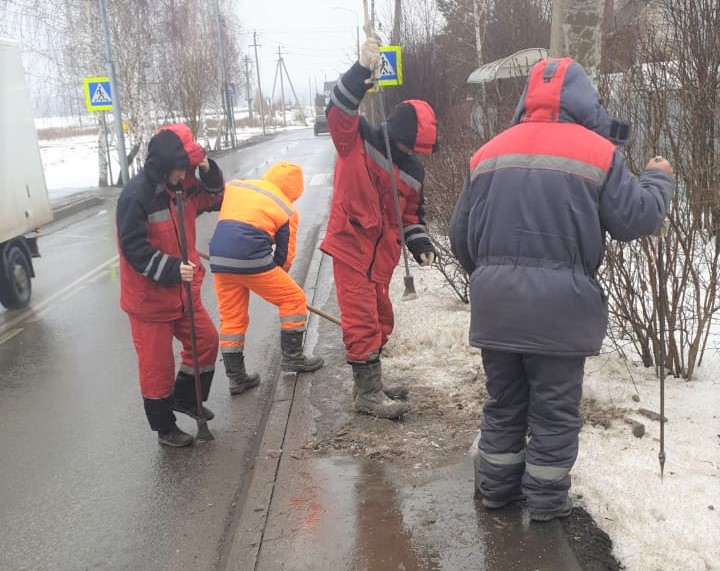 В поселении Рязановское продолжаются работы по уборке улиц