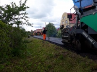 Завершаются работы по текущему ремонту дорожного покрытия в деревне Ерино