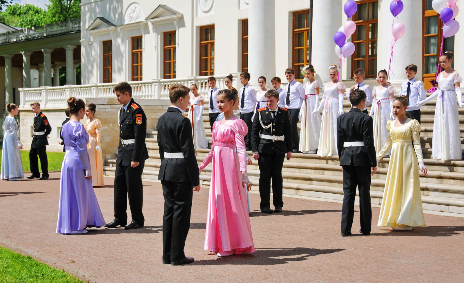 Рязановские кадеты поучаствовали в фестивале «Сиреневый день» в Остафьеве