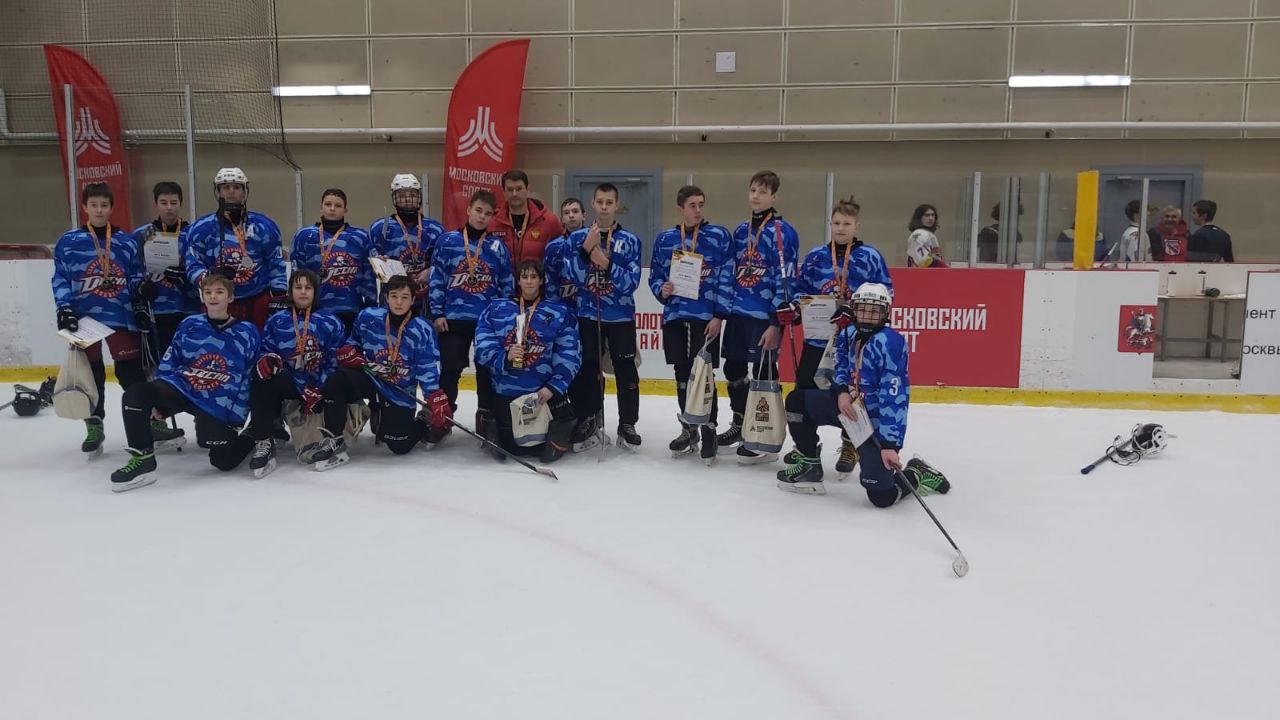 Игроки спортивного клуба «Десна» стали призерами соревнований по хоккею