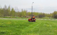 Мероприятия по покосу газонов начались в Рязановском