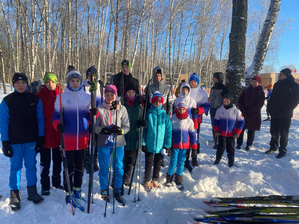 Участники спортивного клуба «Десна» взяли медали в соревнованиях по лыжным гонкам