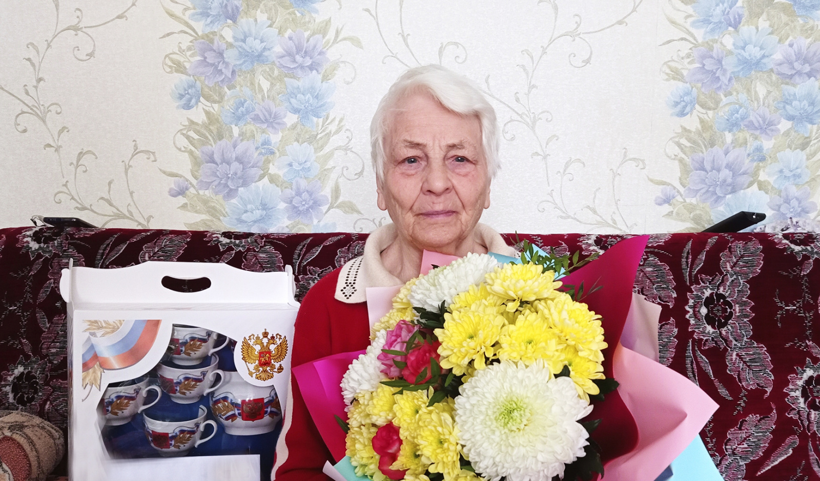 90-летний юбилей со дня рождения отметила житель деревни Рязаново, труженик тыла Чичкова Зоя Николаевна
