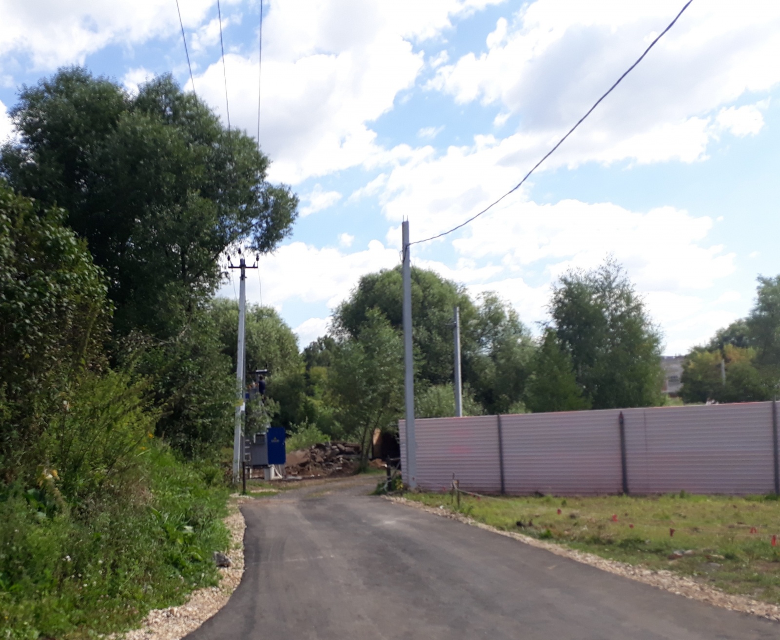 Специалисты завершили работы по асфальтированию подъездной дороги в поселении Рязановское