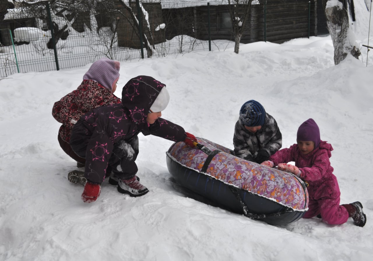 Сотрудники школы №2083 рассказали о зимних развлечениях в детском саду