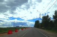 В деревне Мостовское будет расширена проезжая часть для запуска нового автобусного маршрута