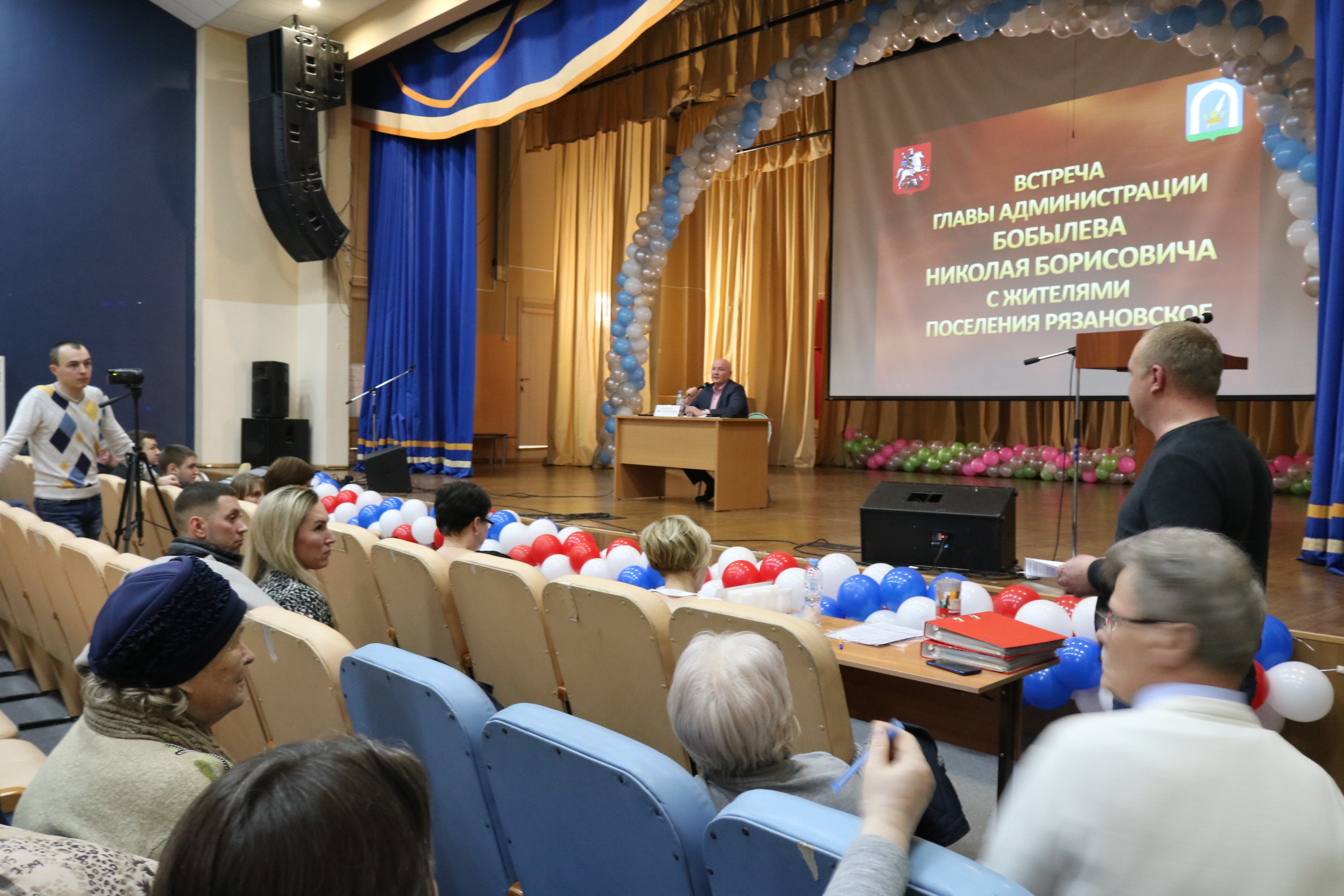 Встреча главы администрации с жителями поселения Рязановское прошла в Родниках