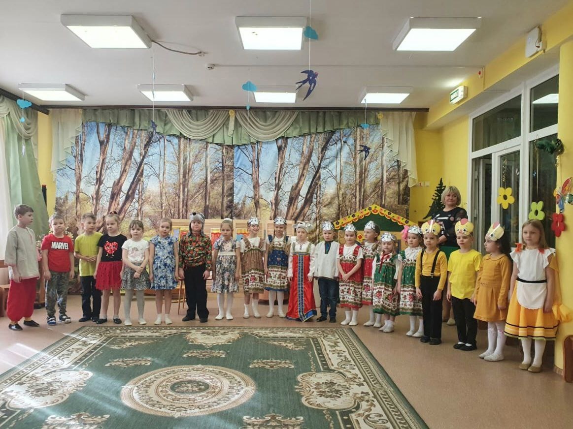 Дошкольники школы №2083 подготовили спектакль «Волк и семеро козлят»