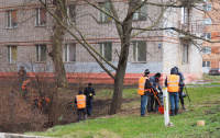 Продолжаются весенние работы по приведению в порядок территории поселения Рязановское