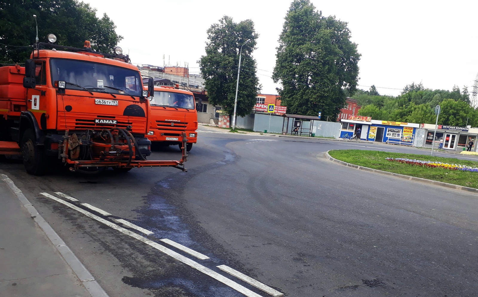 	Продолжаются поливомоечные работы на объектах улично-дорожной сети